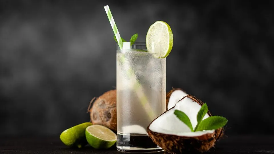 5 Healthy Alternatives to Sugary Drinks for Better Oral Health