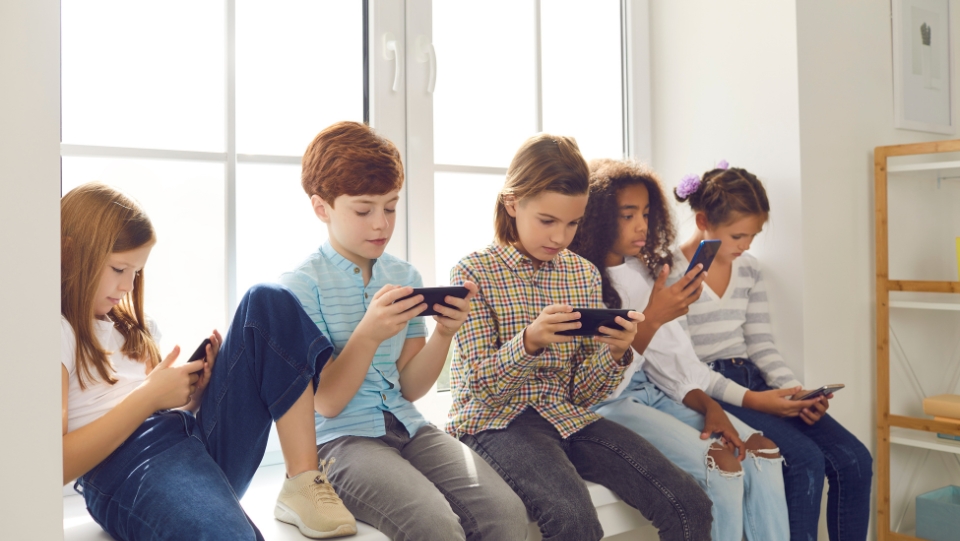 A Guide for Parents on Managing Screentime for Kids
